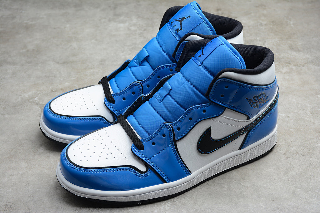 Air Jordan 1 Mid – Azul / Negro