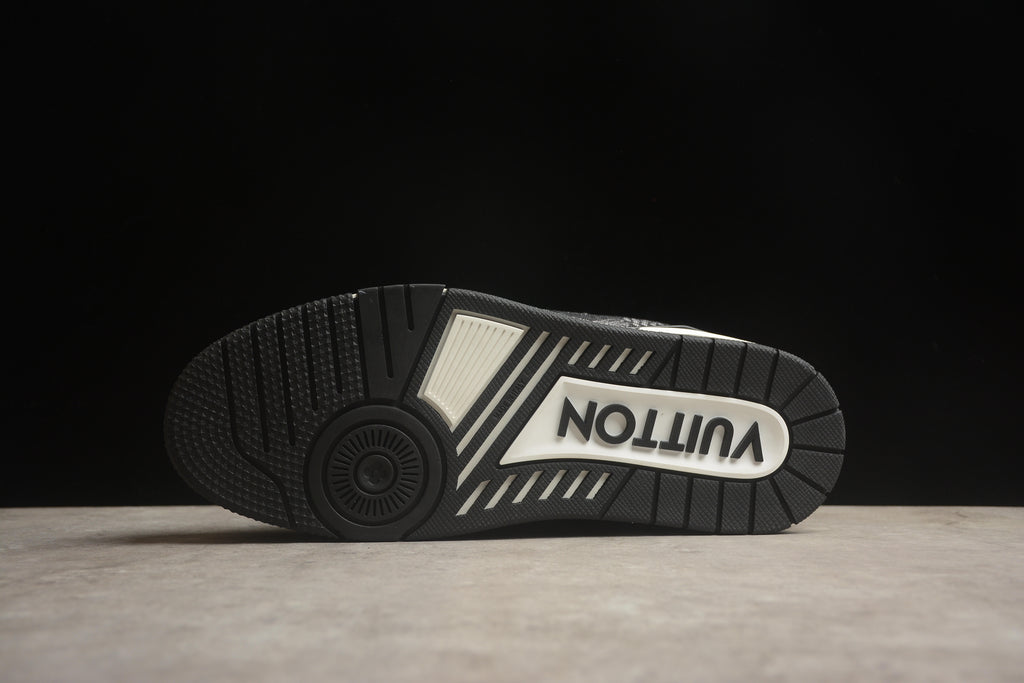 Louis Vuitton Trainer Low – Negro / Blanco