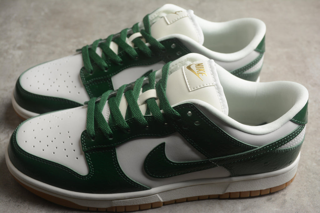 Dunk SB – Verde Oscuro / Blanco