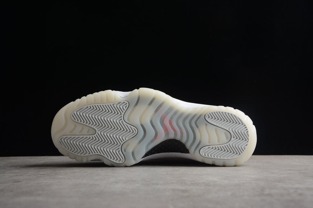 Air Jordan 11 – Blanco