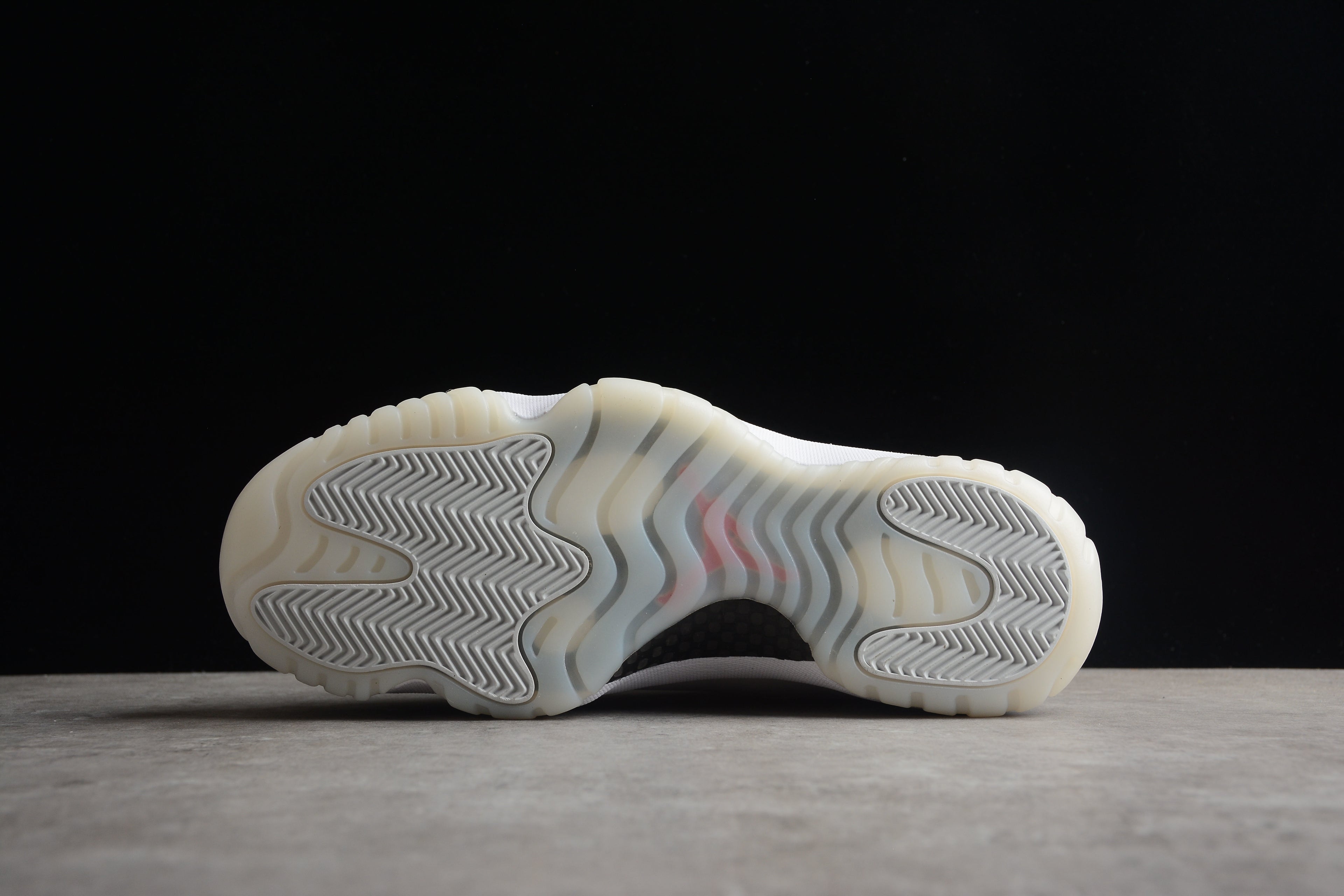 Air Jordan 11 – Blanco