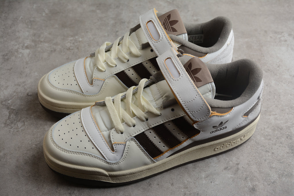 Adidas Forum – Beige / Marrón / Negro