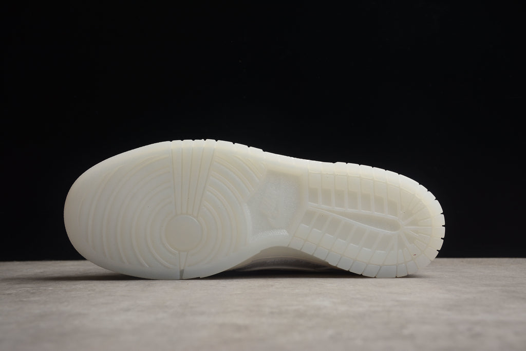 Dunk SB – Blanco / Negro