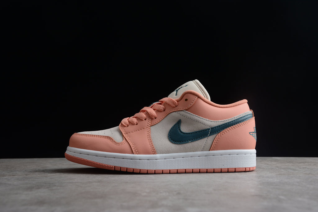 Jordan 1 Low – Rosa Claro