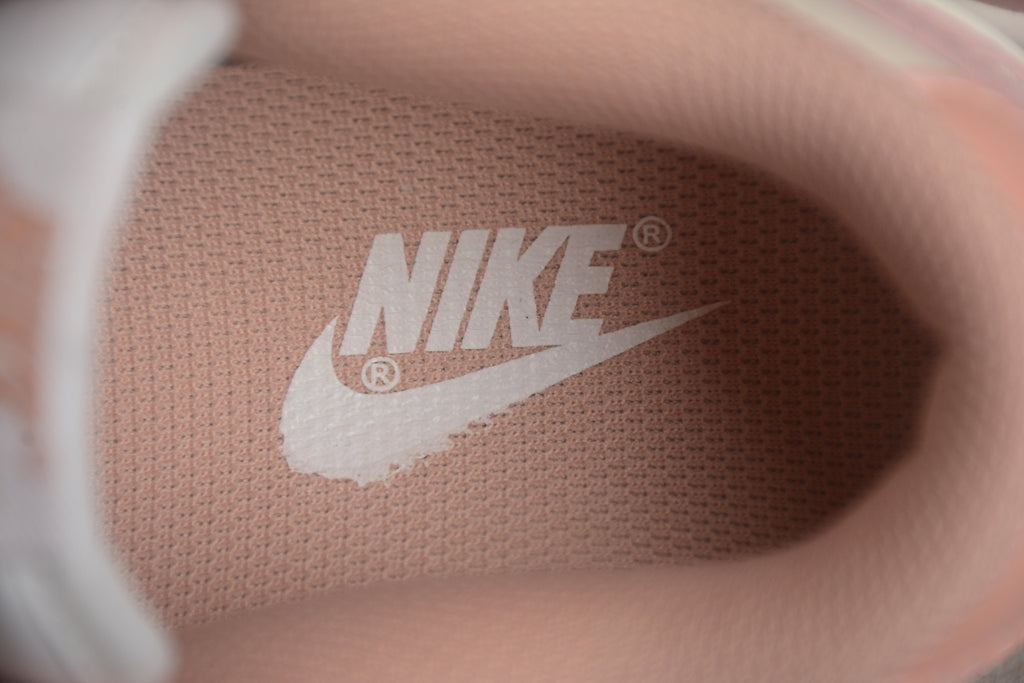 Dunk SB – Rosa / Beigie