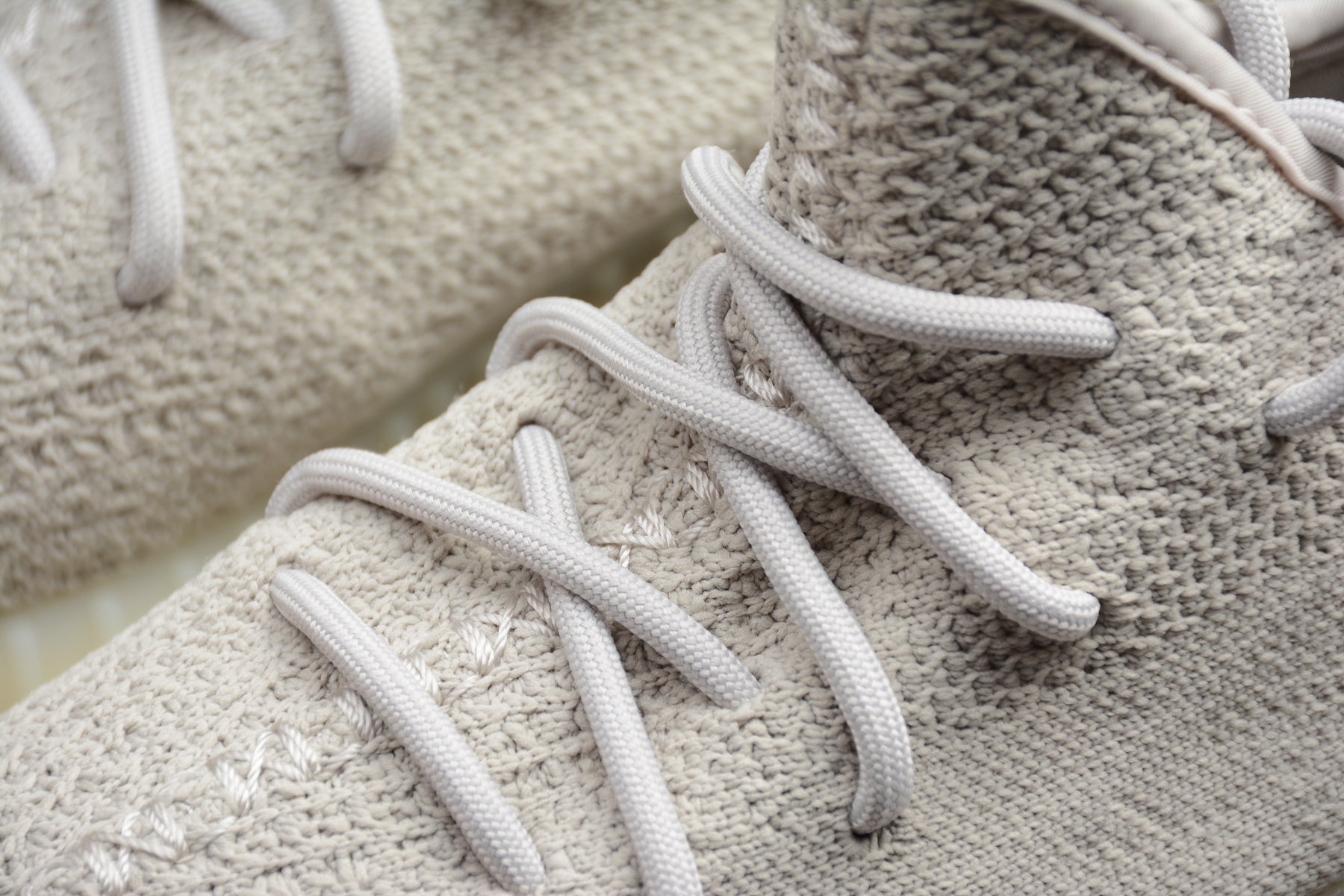 Adidas Yeezy 350 – Gris