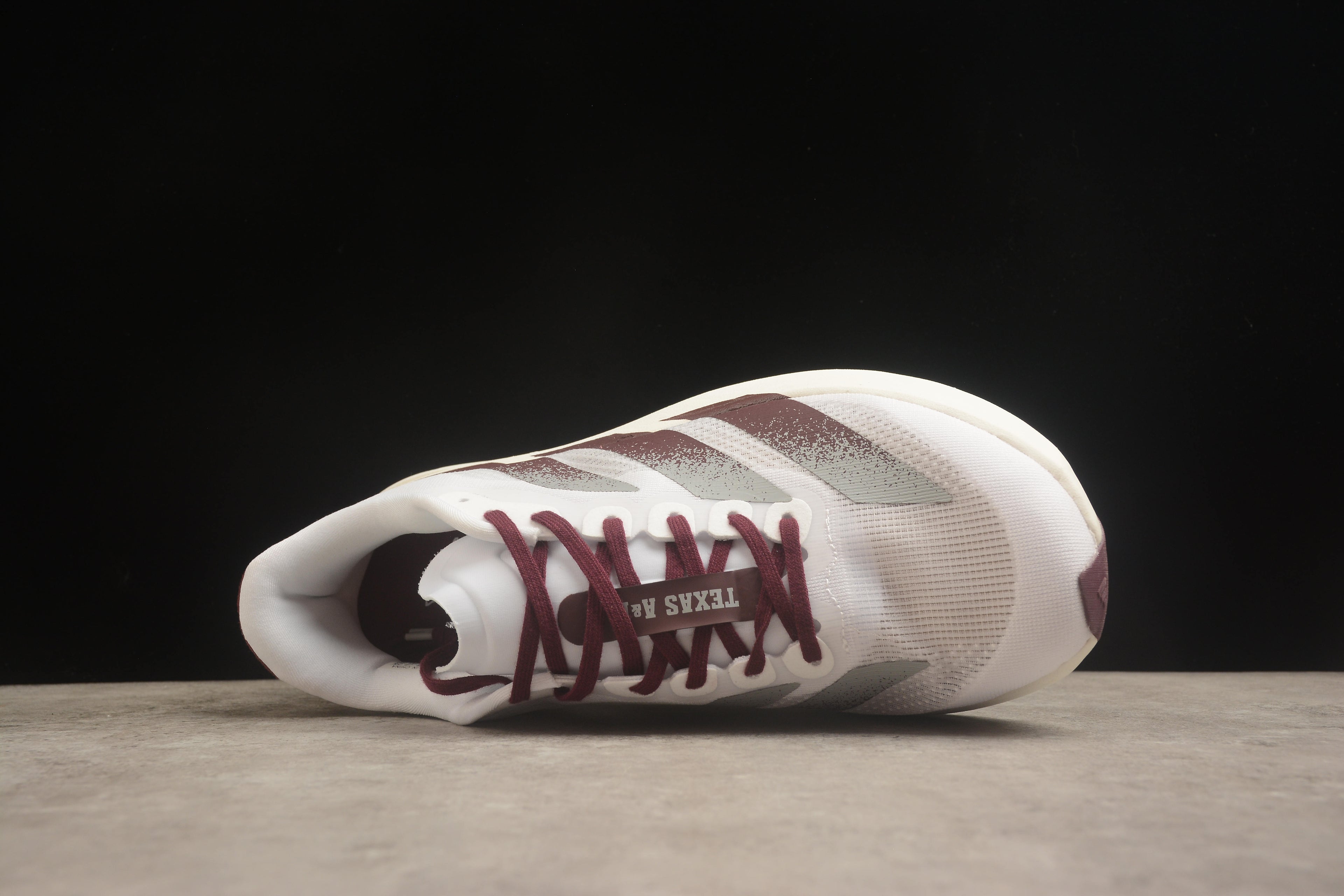 Adidas Adizero Evo SL – Blanco / Marrón