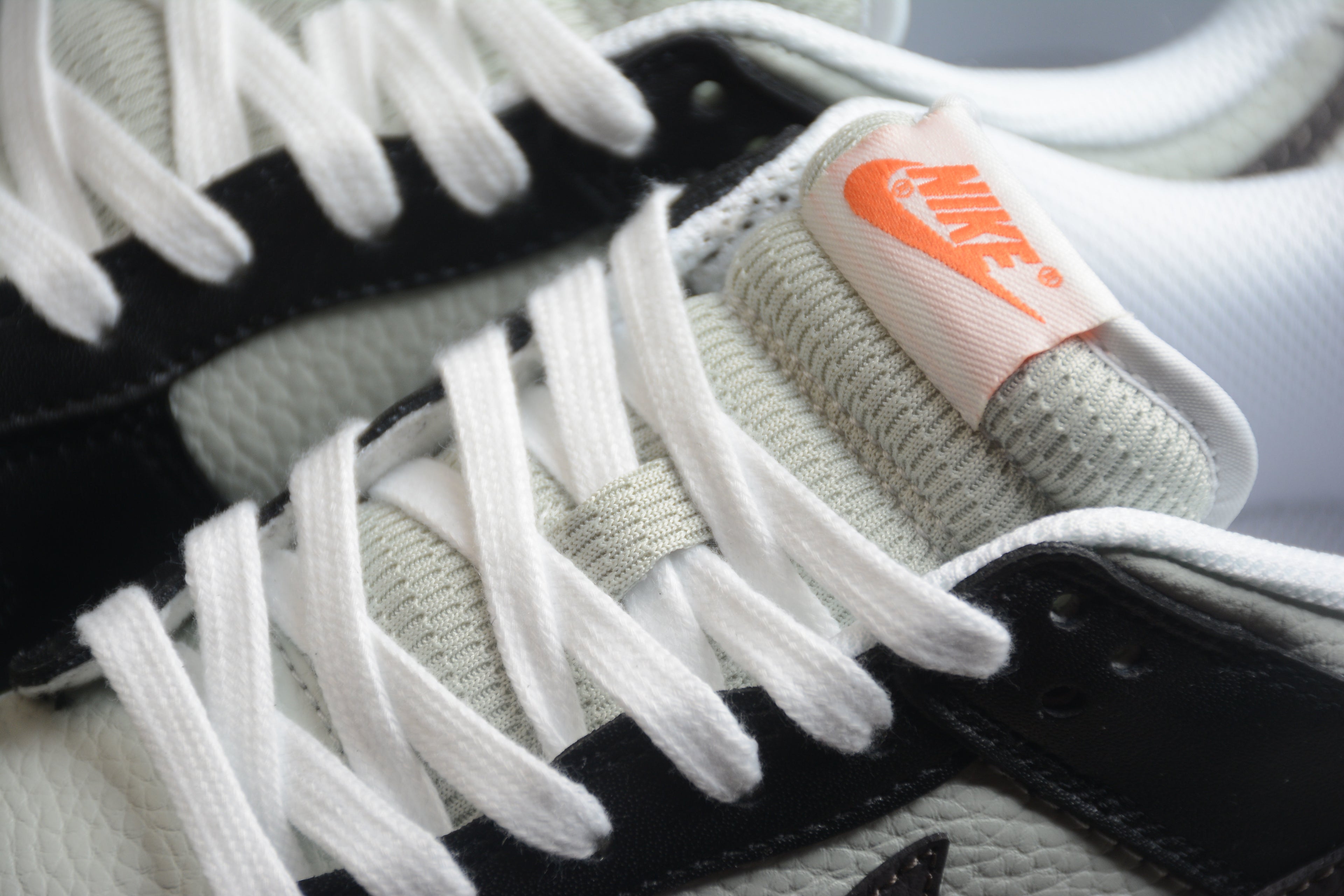 Dunk SB – Negro / Gris