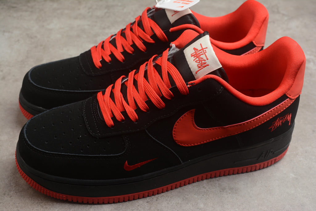 Air Force 1 Low – Negro / Rojo