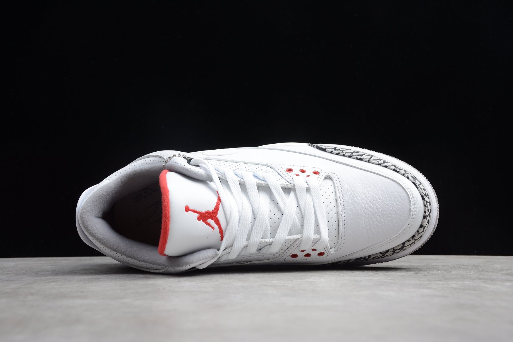 Air Jordan 3 – Blanco