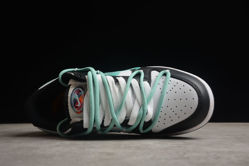 Dunk SB – Negro / Blanco / Turquesa