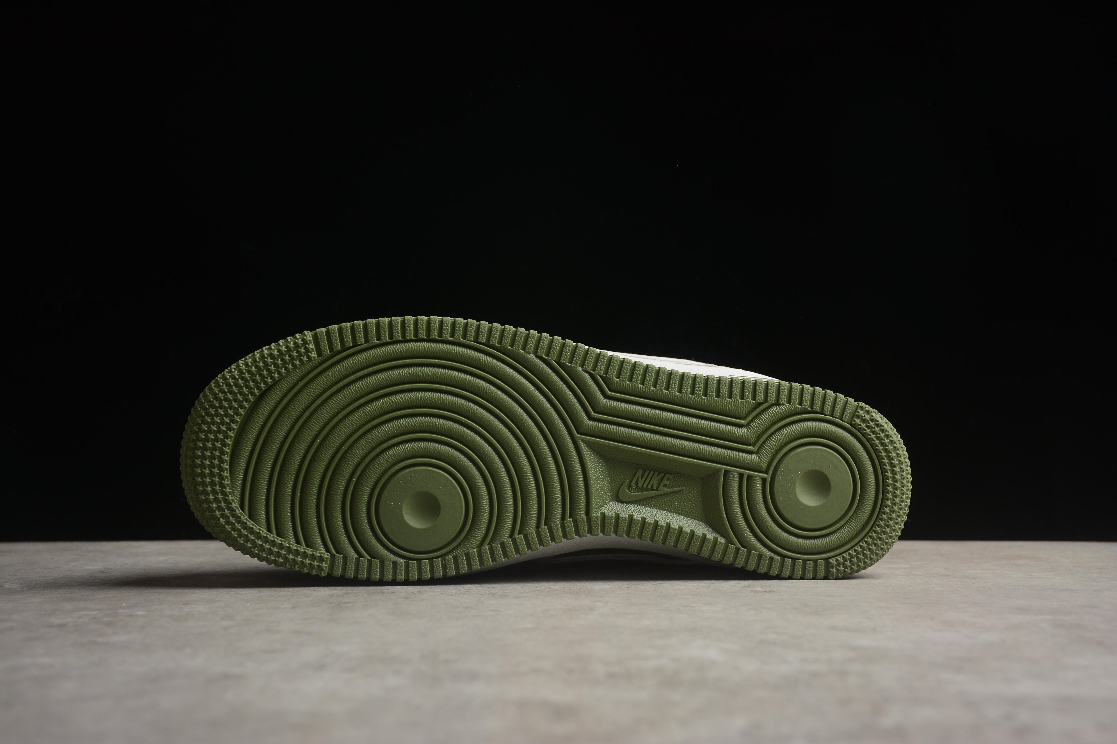 Air Force 1 Low – Gris / Verde Oscuro