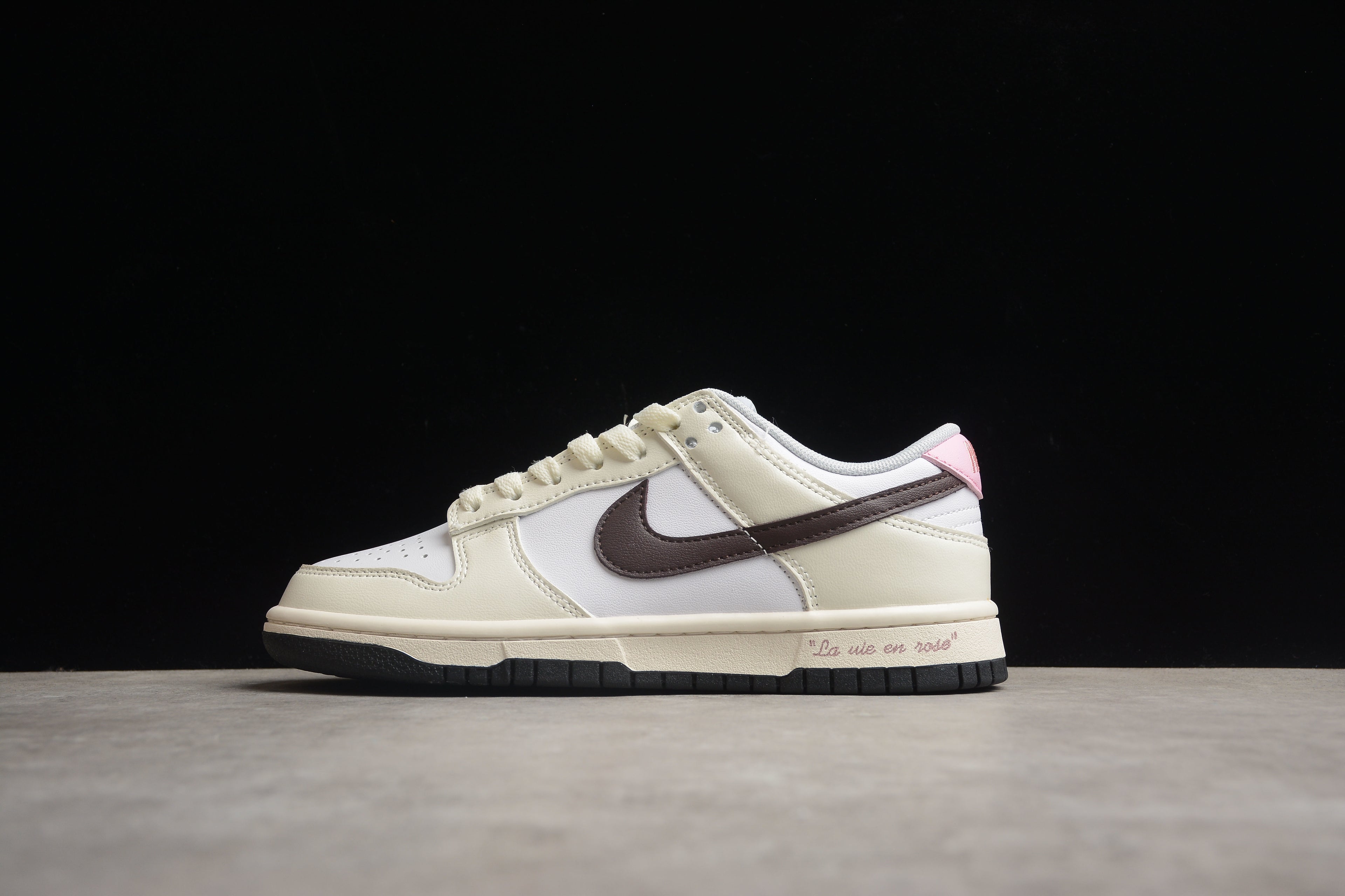 Dunk SB – Beigie / Blanco / Marrón