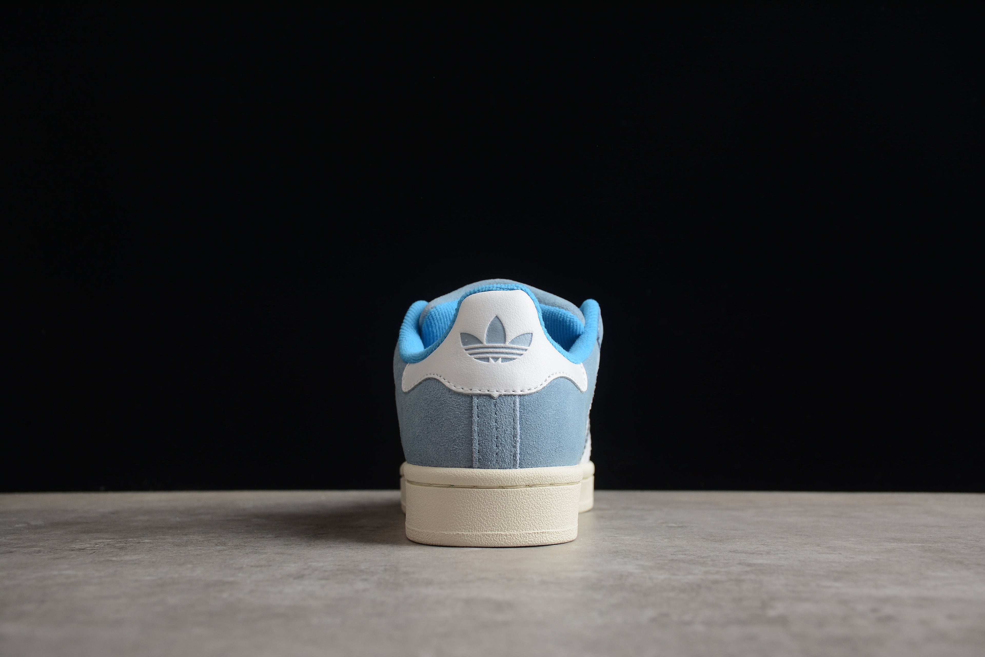 Adidas Campus 00S – Azul Claro