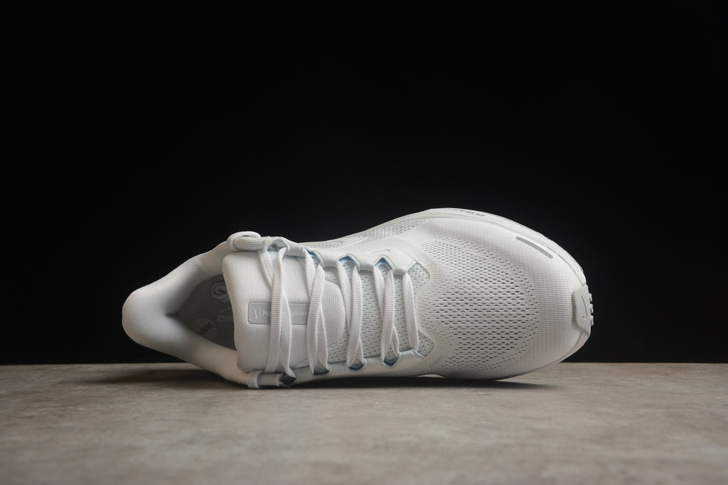 Pegasus 41 – Blanco