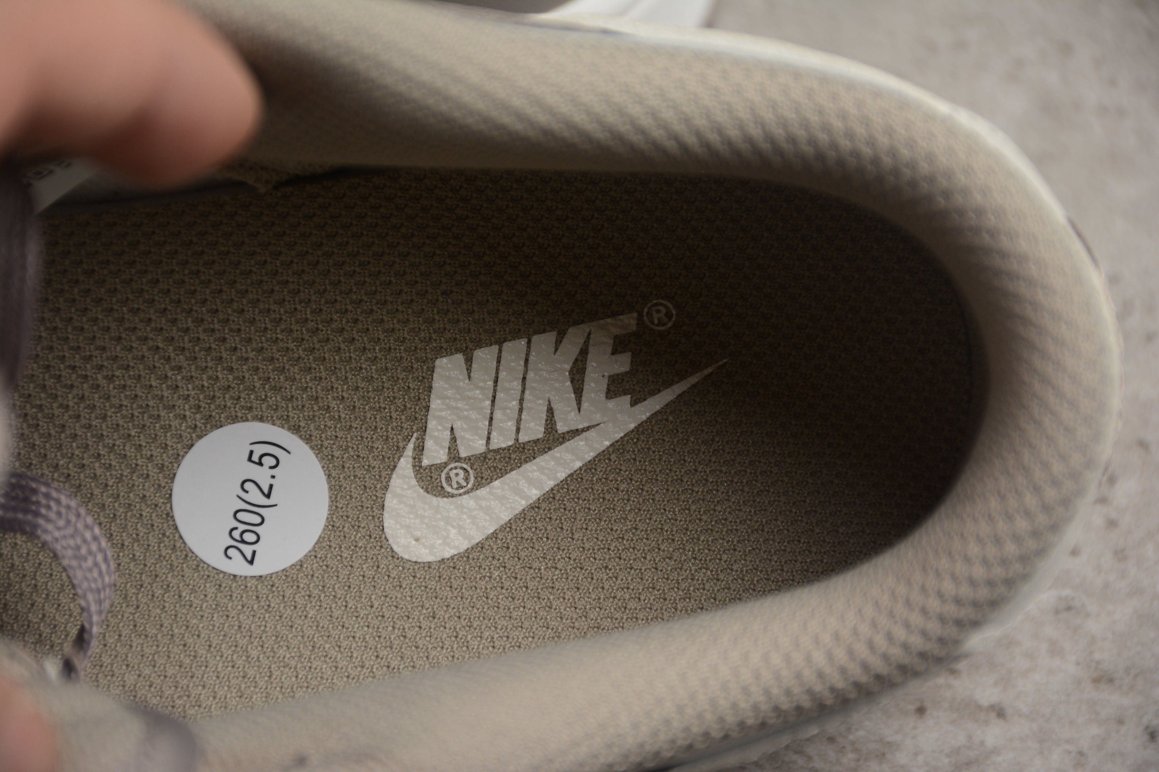 Dunk SB – Marrón / Gris