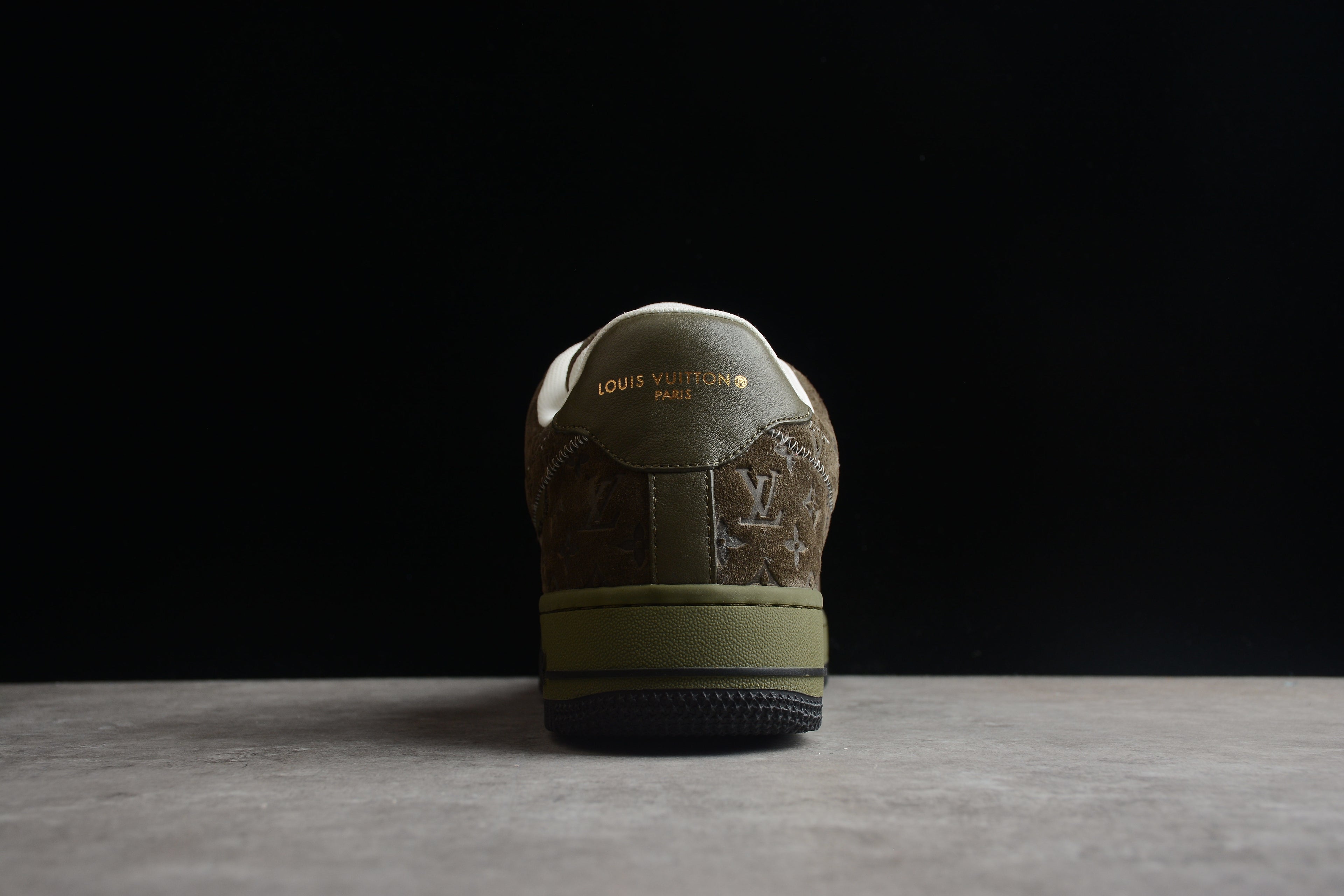 Air Force 1 Low LV – Blanco / Marrón