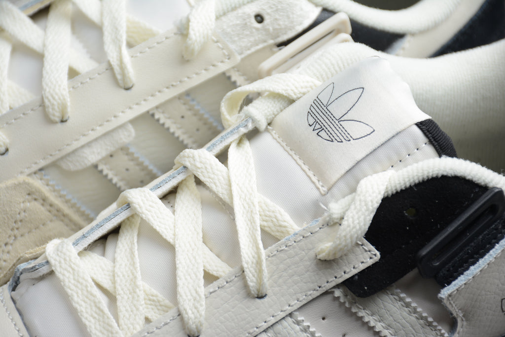 Adidas Forum – Blanco / Gris / Negro