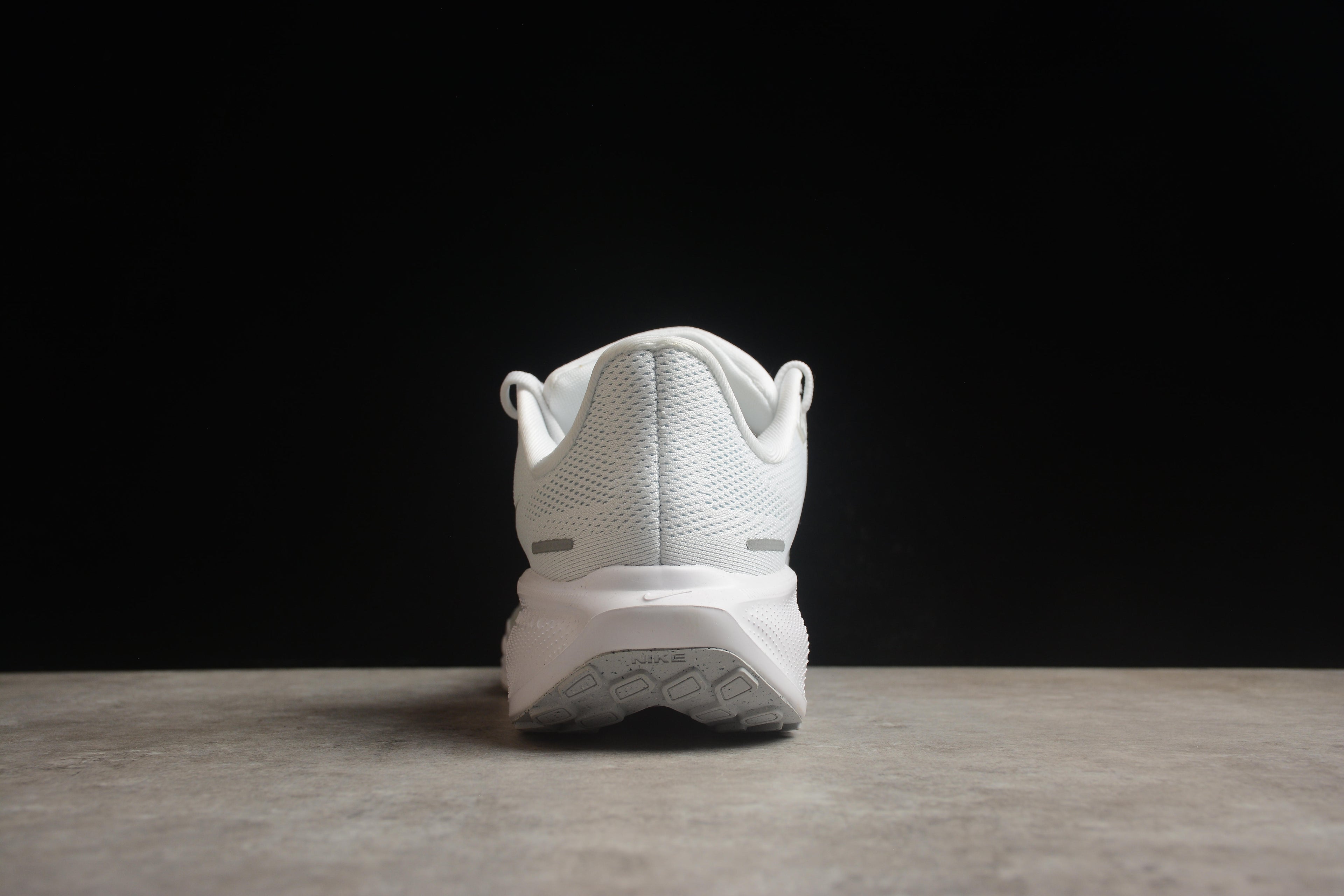 Pegasus 41 – Blanco