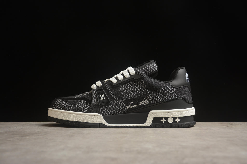 Louis Vuitton Trainer Low – Negro / Blanco