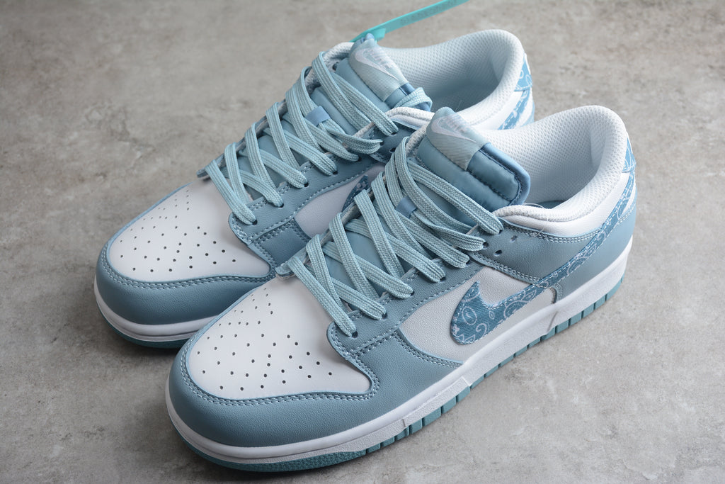 Dunk SB – Azul Claro / Blanco