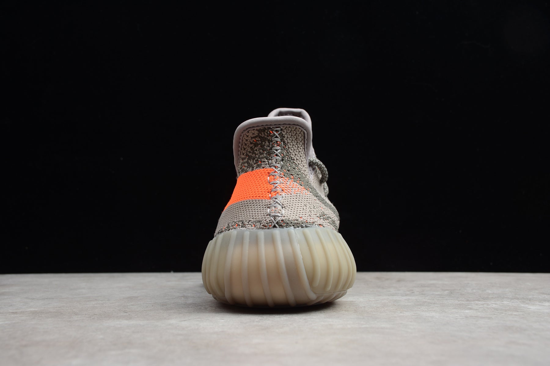 Adidas Yeezy 350 – Gris / Negro / Naranja