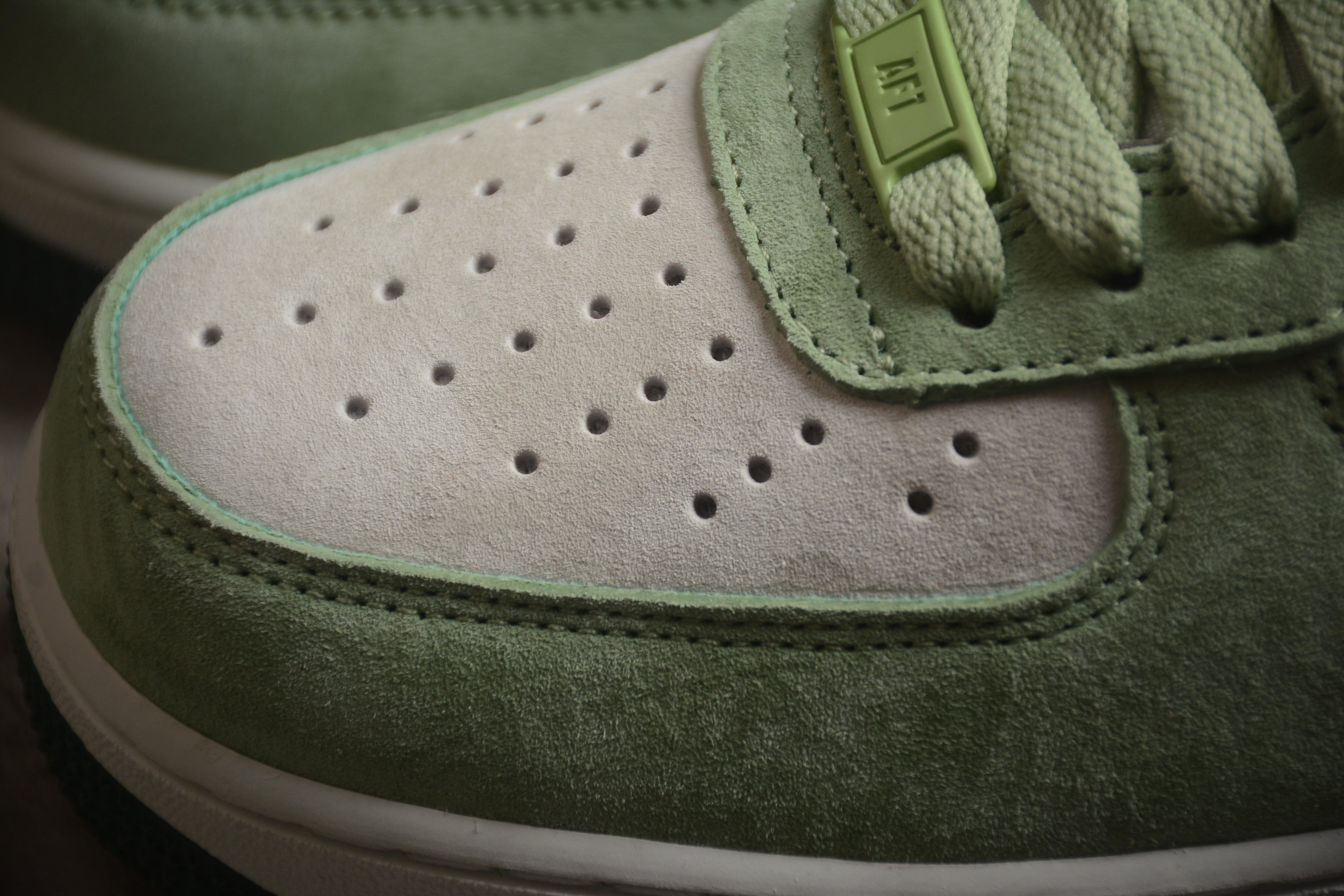 Air Force 1 Low – Verde / Gris / Naranja