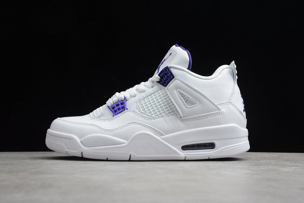 Air Jordan 4 – Blanco Chapas / Lila