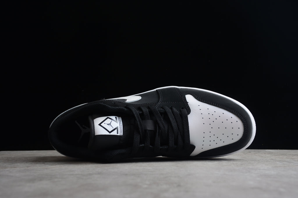 Jordan 1 Low – Negro / Blanco