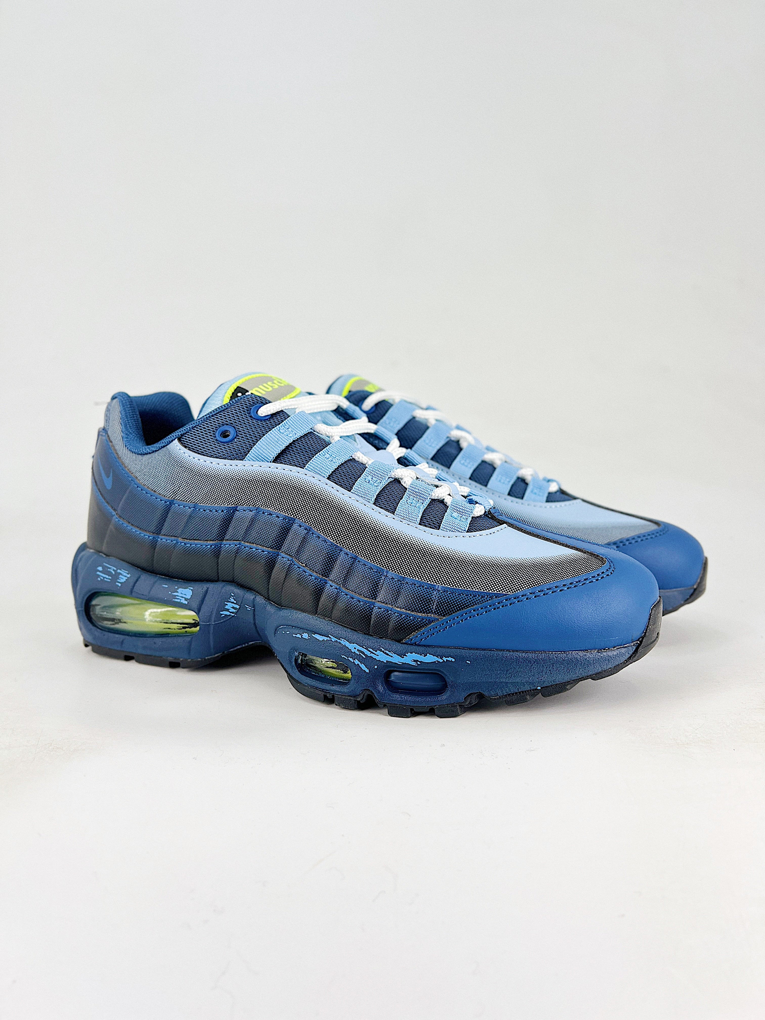 Air Max 95 – Negro / Azul