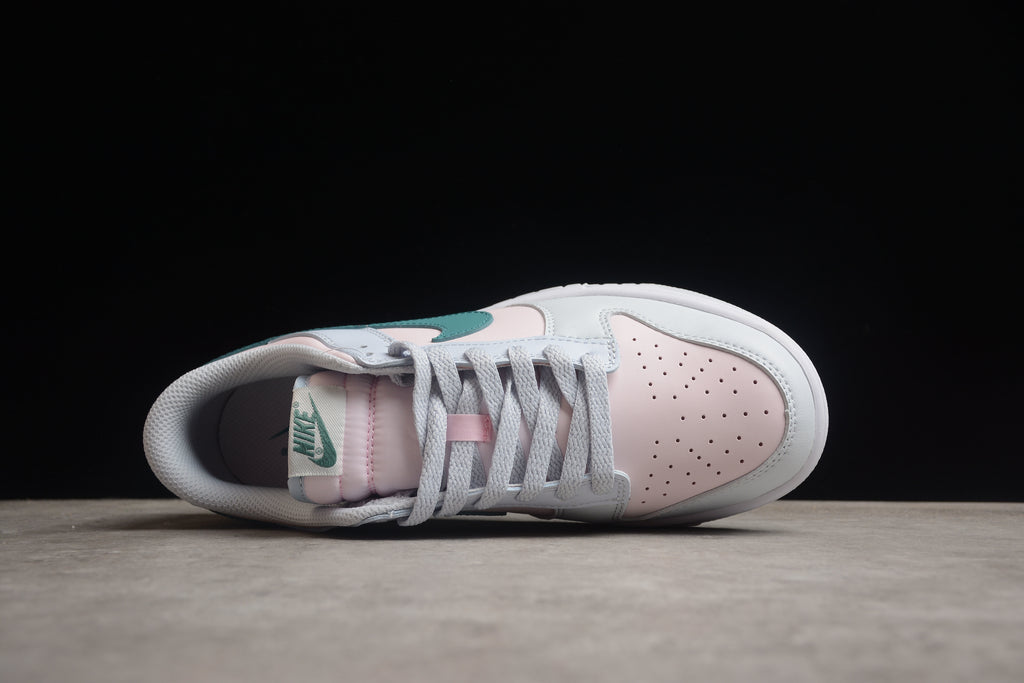Dunk SB – Gris / Rosa / Turquesa