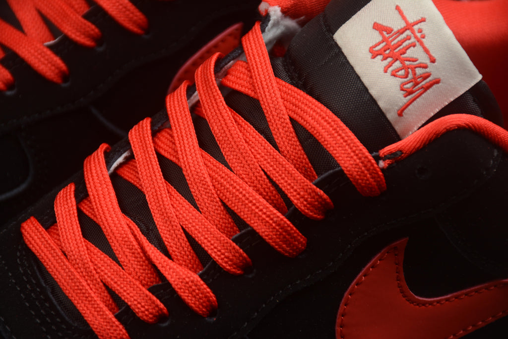 Air Force 1 Low – Negro / Rojo
