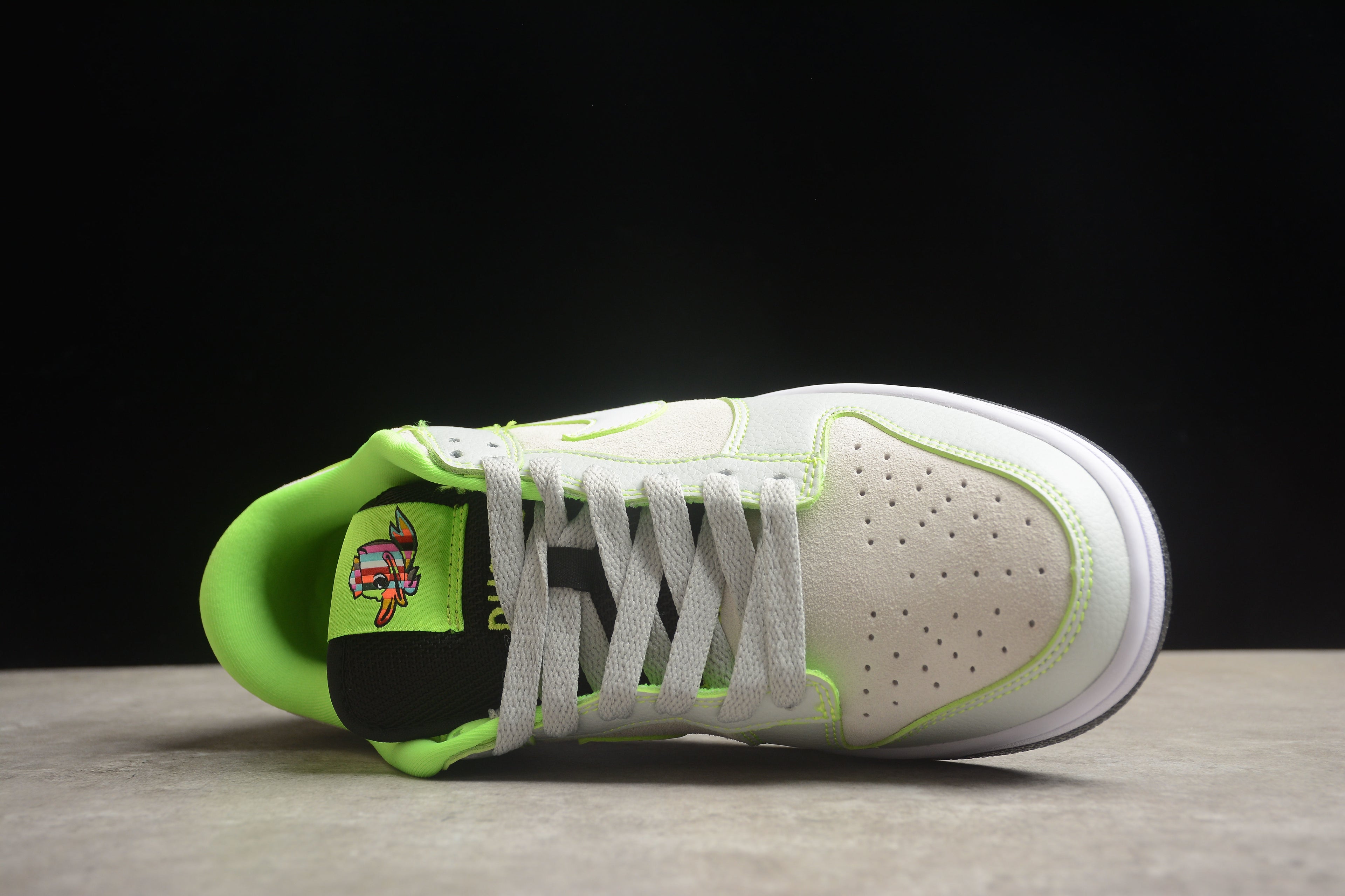 Dunk SB – Verde Claro / Beigie