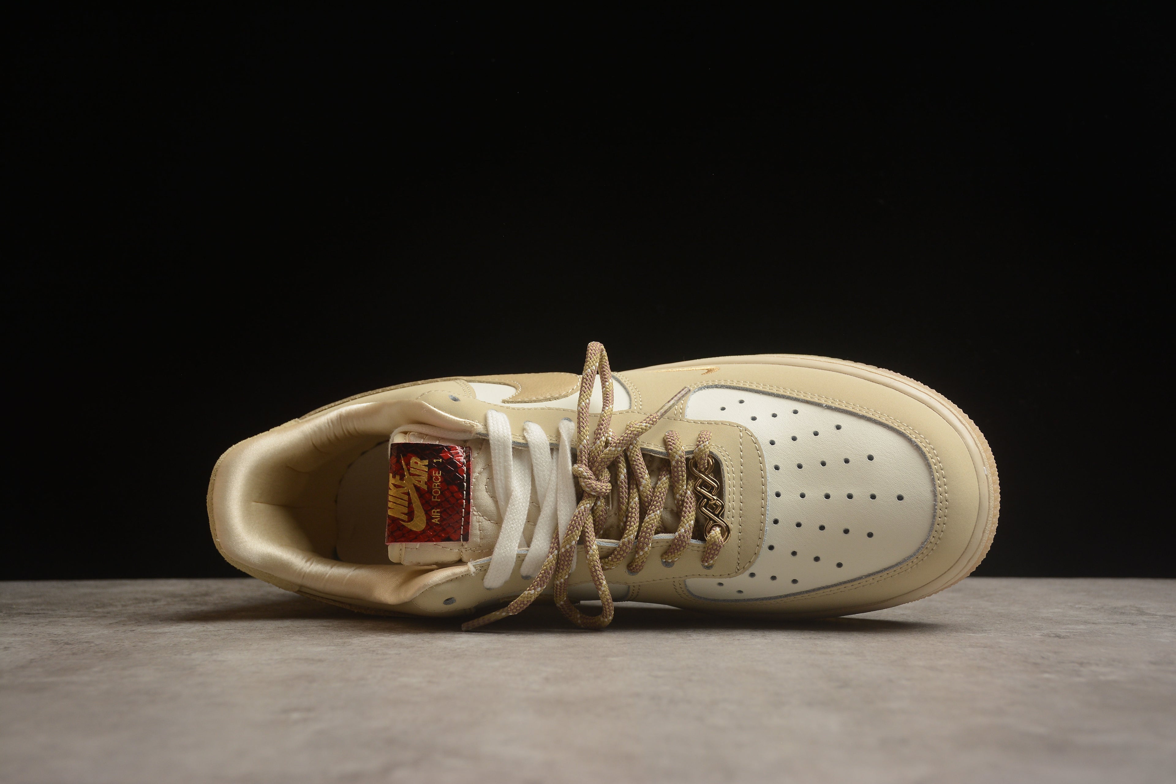 Air Force 1 Low – Beige / Blanco