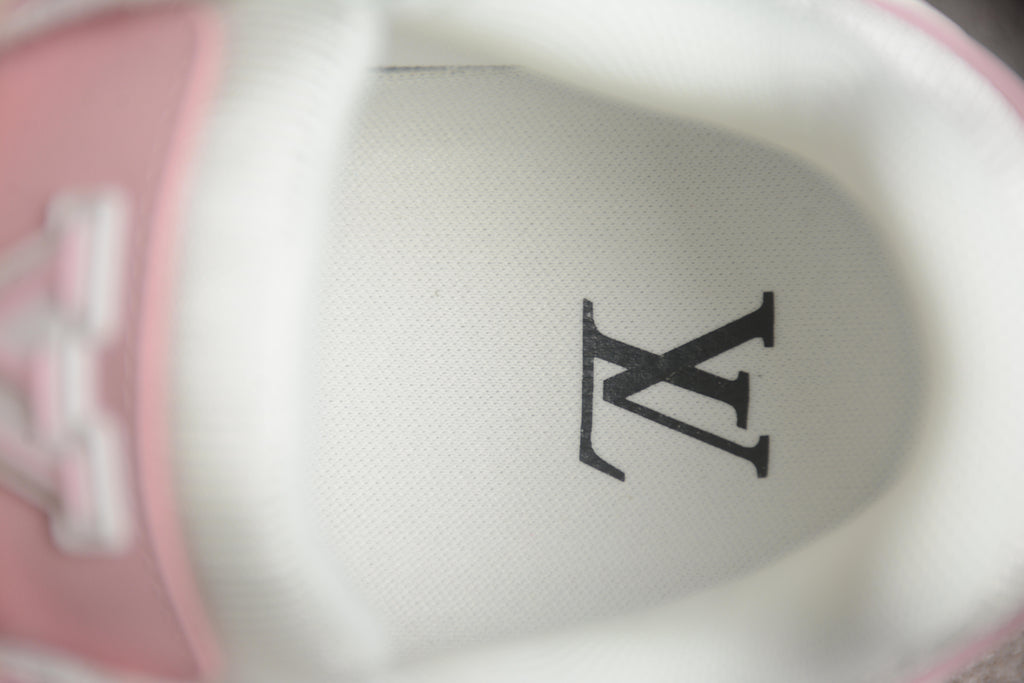 Louis Vuitton Trainer Low – Rosa Claro / Blanco