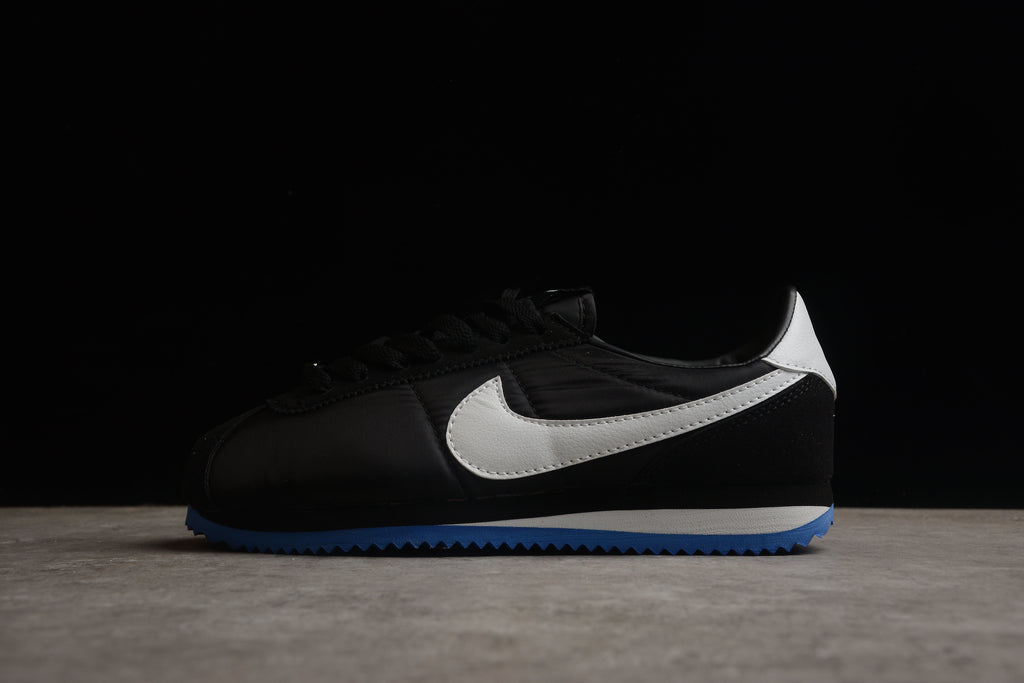 Cortez – Negro / Blanco / Azul