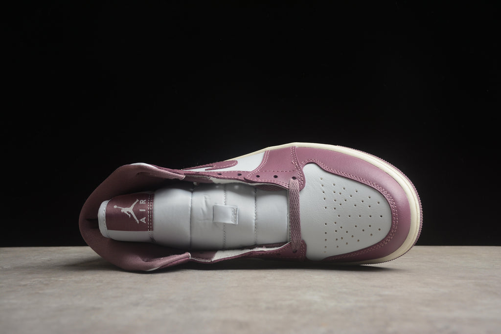 Air Jordan 1 Mid – Lila / Blanco
