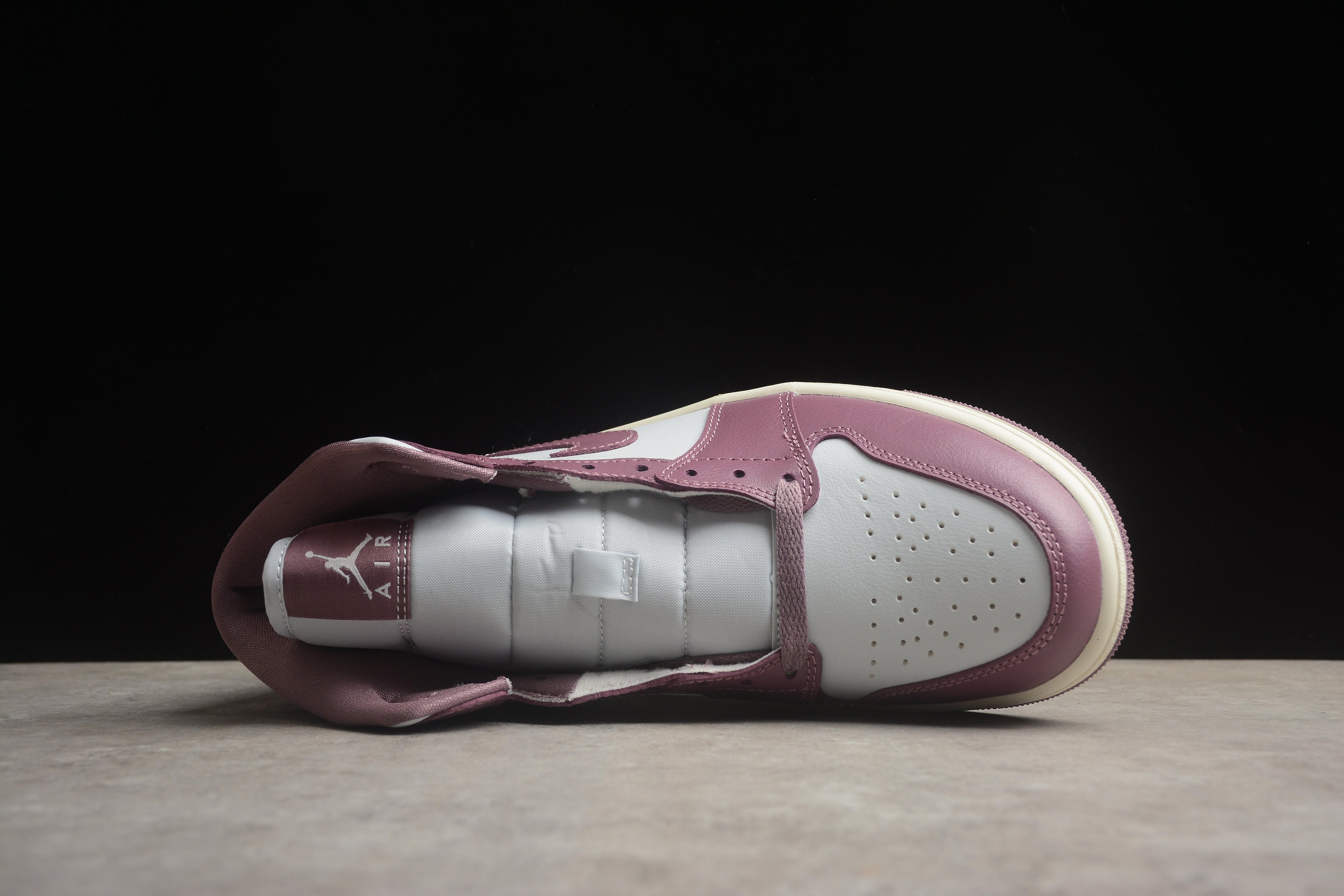 Air Jordan 1 Mid – Lila / Blanco