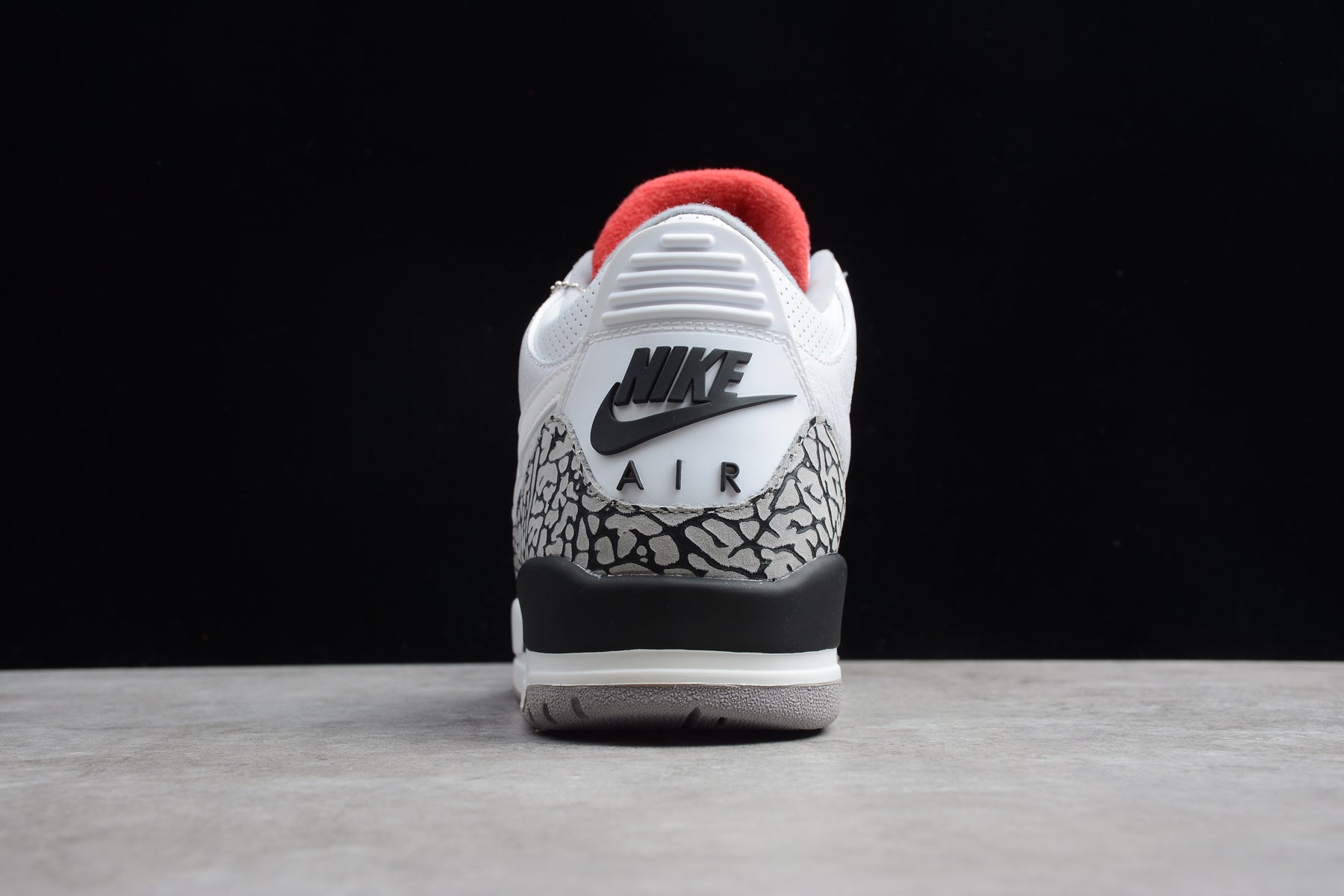 Air Jordan 3 – Blanco