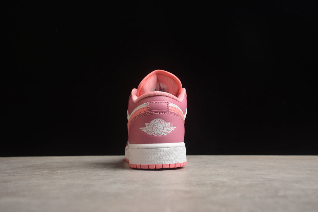 Jordan 1 Low – Rosa / Blanco