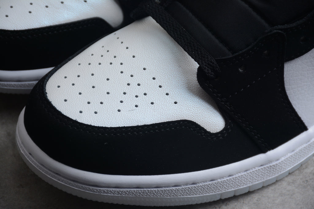 Air Jordan 1 Mid – Negro / Gris