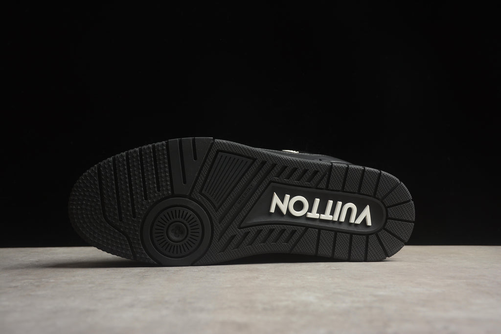 Louis Vuitton Trainer Low – Negro