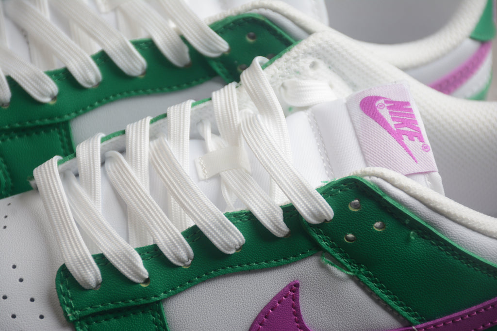 Dunk SB – Verde / Blanco / Lila