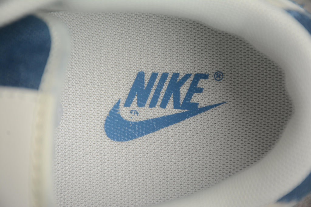 Dunk SB Supreme – Azul Oscuro / Beigie /