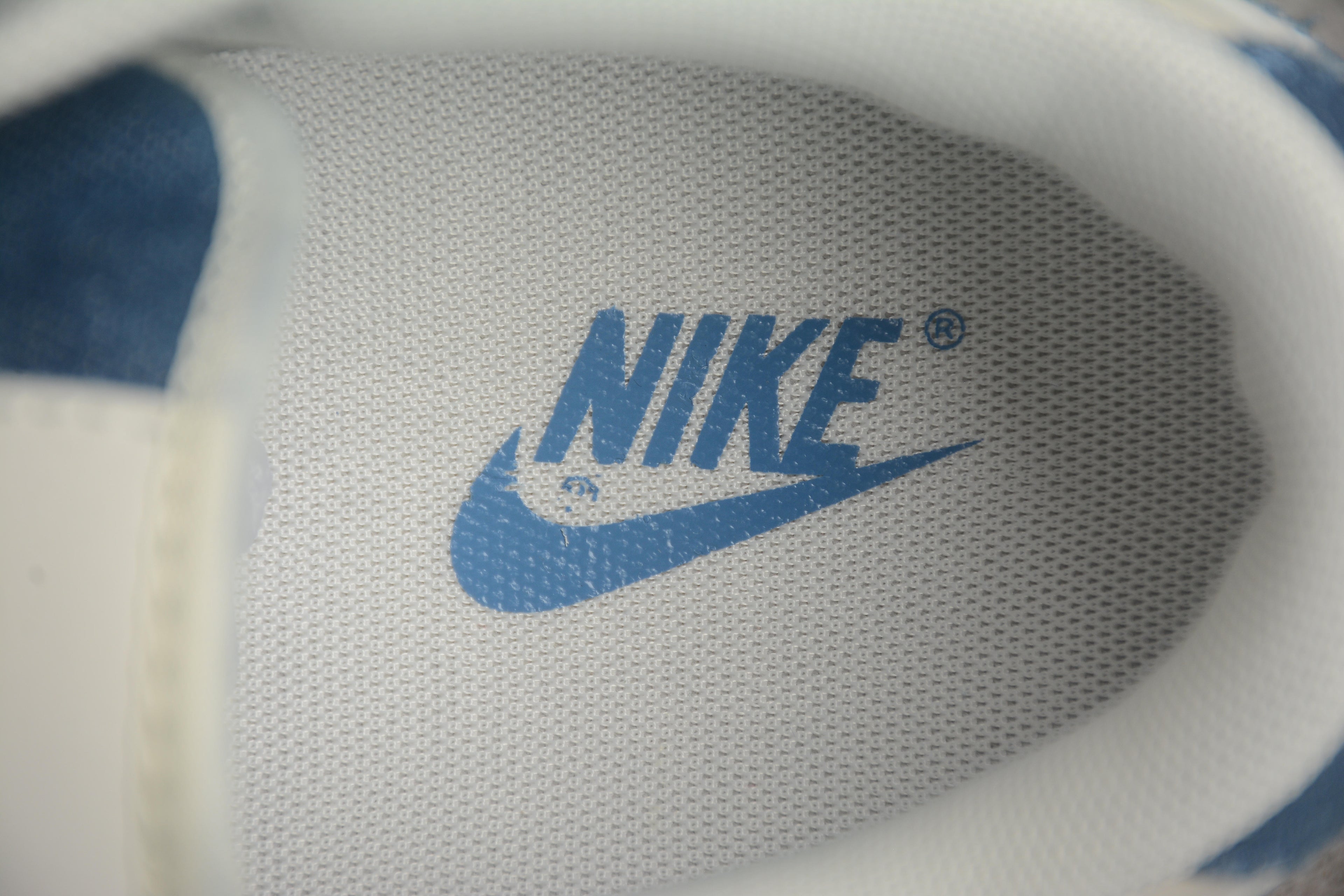 Dunk SB Supreme – Azul Oscuro / Beigie /