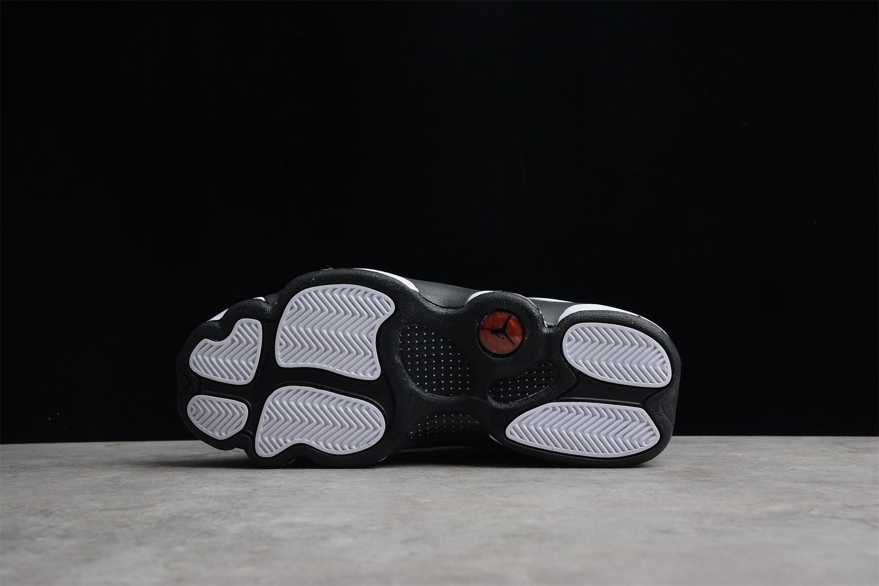 Air Jordan 13 – Blanco / Gris