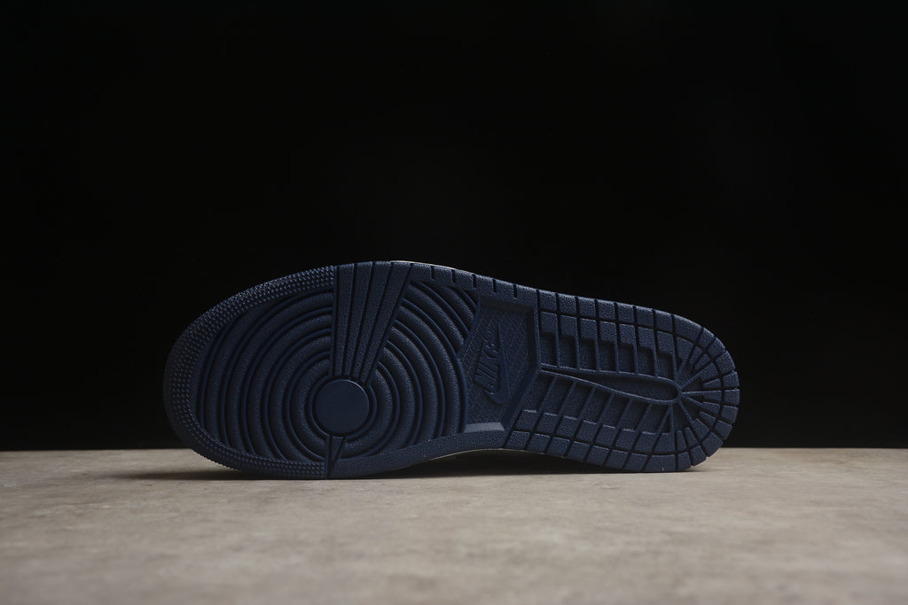 Jordan 1 Low – Azul / Blanco / Gris