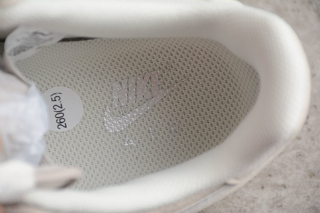 Air Force 1 Low – Gris / Marrón Claro