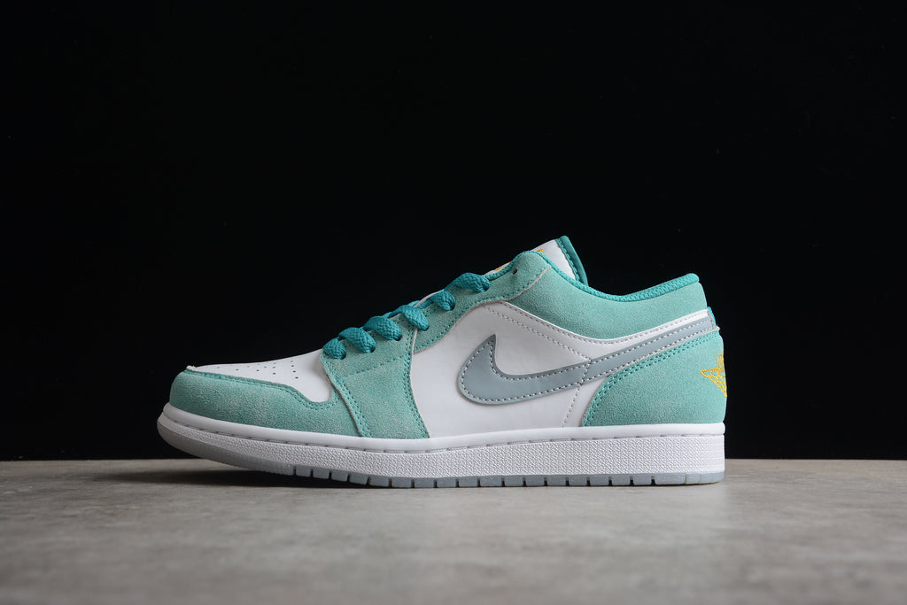 Jordan 1 Low – Turquesa Claro / Blanco