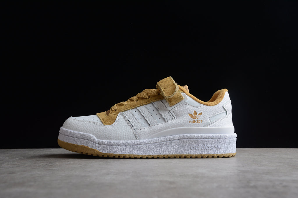 Adidas Forum – Blanco / Marrón